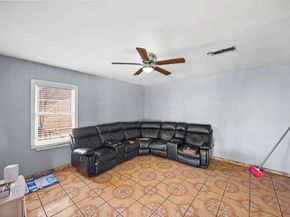 13338 Vicksburg Street, Houston TX 77015