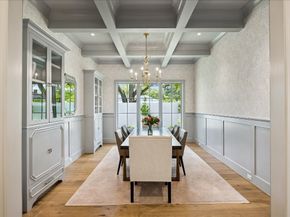10801 Long Shadow Lane, Hunters Creek Village TX 77024