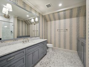 10801 Long Shadow Lane, Hunters Creek Village TX 77024