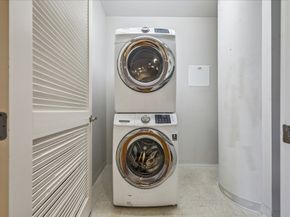 5005 Hidalgo Street 210, Houston TX 77056