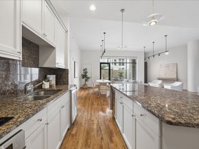 5005 Hidalgo Street 210, Houston TX 77056