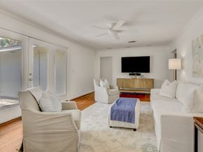 4606 Waynesboro Drive, Houston TX 77035