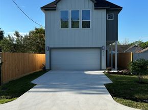 8214 Cowart Street, Houston TX 77029