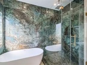 5014 creekmont Drive, Houston TX 77091