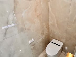 5014 creekmont Drive, Houston TX 77091