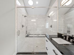 5603 Grape Street, Houston TX 77096