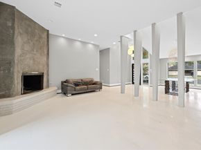 5603 Grape Street, Houston TX 77096