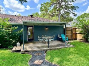 2306 Hialeah Drive, Houston TX 77018