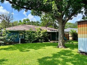 2306 Hialeah Drive, Houston TX 77018