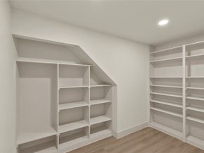 20 Buttonbush Ct, The Woodlands TX 77380