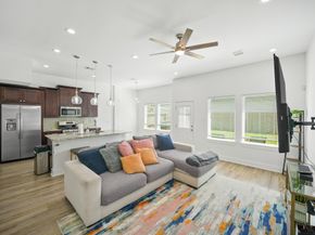 4402 Mckinley Street B, Houston TX 77051