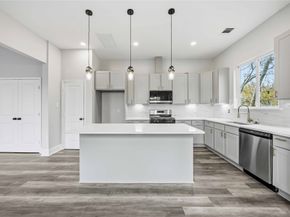 2207 Des Chaumes Street, Houston TX 77026