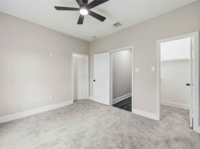 2207 Des Chaumes Street, Houston TX 77026