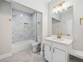 2207 Des Chaumes Street, Houston TX 77026