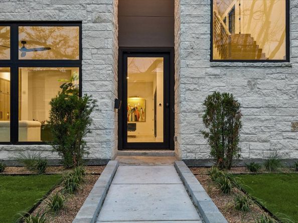 2102 Tangley Street, Houston TX 77005