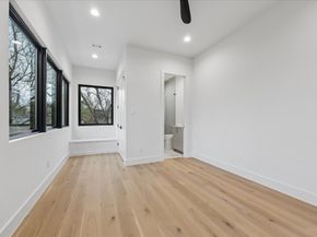 2102 Tangley Street, Houston TX 77005