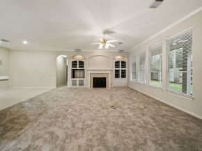 27 E Bellmeade Place, The Woodlands TX 77382