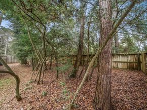 27 E Bellmeade Place, The Woodlands TX 77382