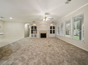 27 E Bellmeade Place, The Woodlands TX 77382