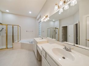 27 E Bellmeade Place, The Woodlands TX 77382