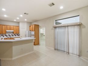 27 E Bellmeade Place, The Woodlands TX 77382