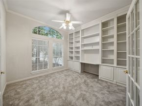 27 E Bellmeade Place, The Woodlands TX 77382