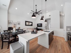 1218 W 24th Street D, Houston TX 77008