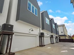 1218 W 24th Street D, Houston TX 77008