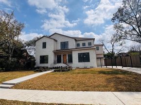 2341 Maroneal St, Houston TX 77030