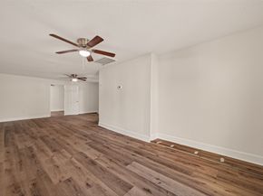 915 W Lewis Street, Conroe TX 77301