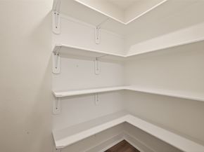 915 W Lewis Street, Conroe TX 77301