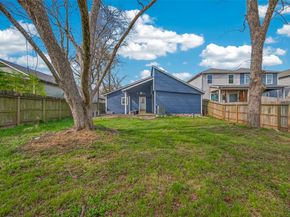 915 W Lewis Street, Conroe TX 77301