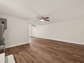 915 W Lewis Street, Conroe TX 77301