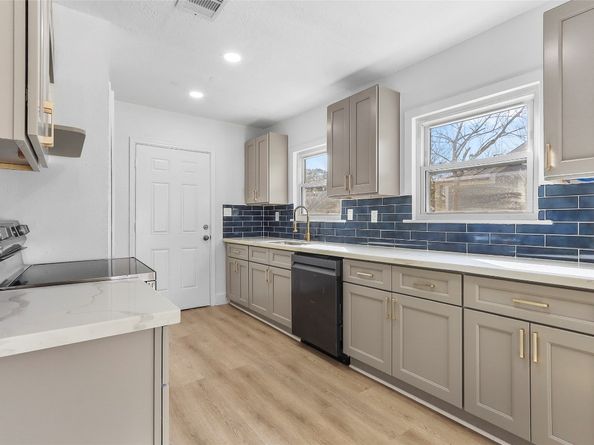 4516 Normandy Way, Houston TX 77021