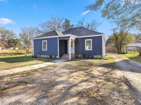 4516 Normandy Way, Houston TX 77021