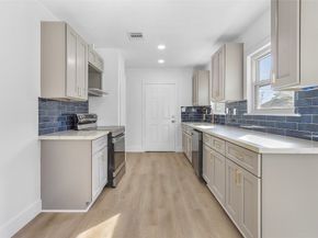 4516 Normandy Way, Houston TX 77021