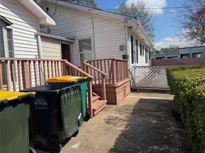 809 W Semands, Conroe TX 77301