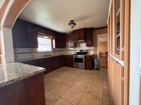 809 W Semands, Conroe TX 77301