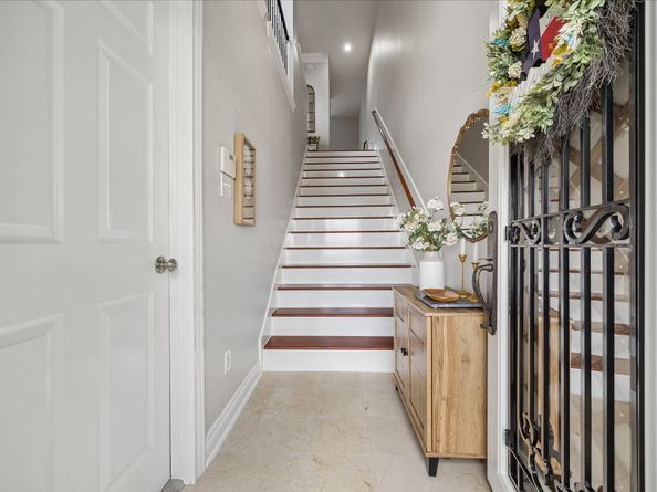 5911 Katy Street, Houston TX 77007