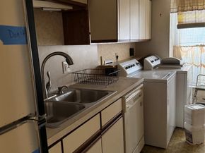 7815 Grove Ridge Drive, Houston TX 77061