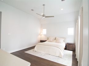 3310 Timbergrove Oak, Houston TX 77008