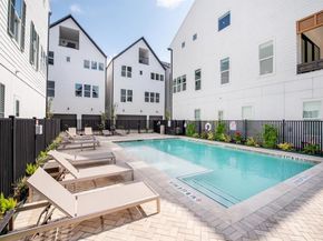 3310 Timbergrove Oak, Houston TX 77008