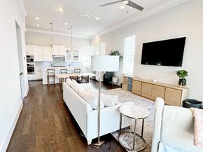 3310 Timbergrove Oak, Houston TX 77008