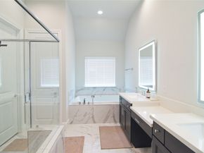 3310 Timbergrove Oak, Houston TX 77008