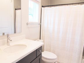 3310 Timbergrove Oak, Houston TX 77008