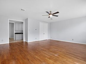 5719 Darling Street, Houston TX 77007