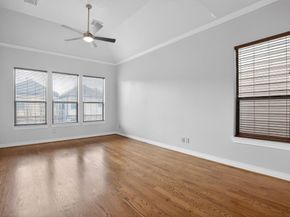 5719 Darling Street, Houston TX 77007