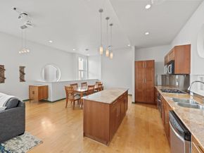 5628 Kiam Street B, Houston TX 77007