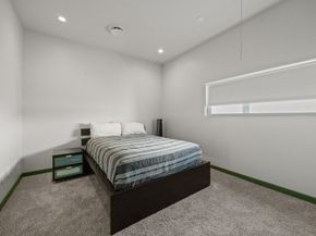 5628 Kiam Street B, Houston TX 77007