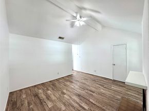 9901 Sharpcrest Street M6, Houston TX 77036